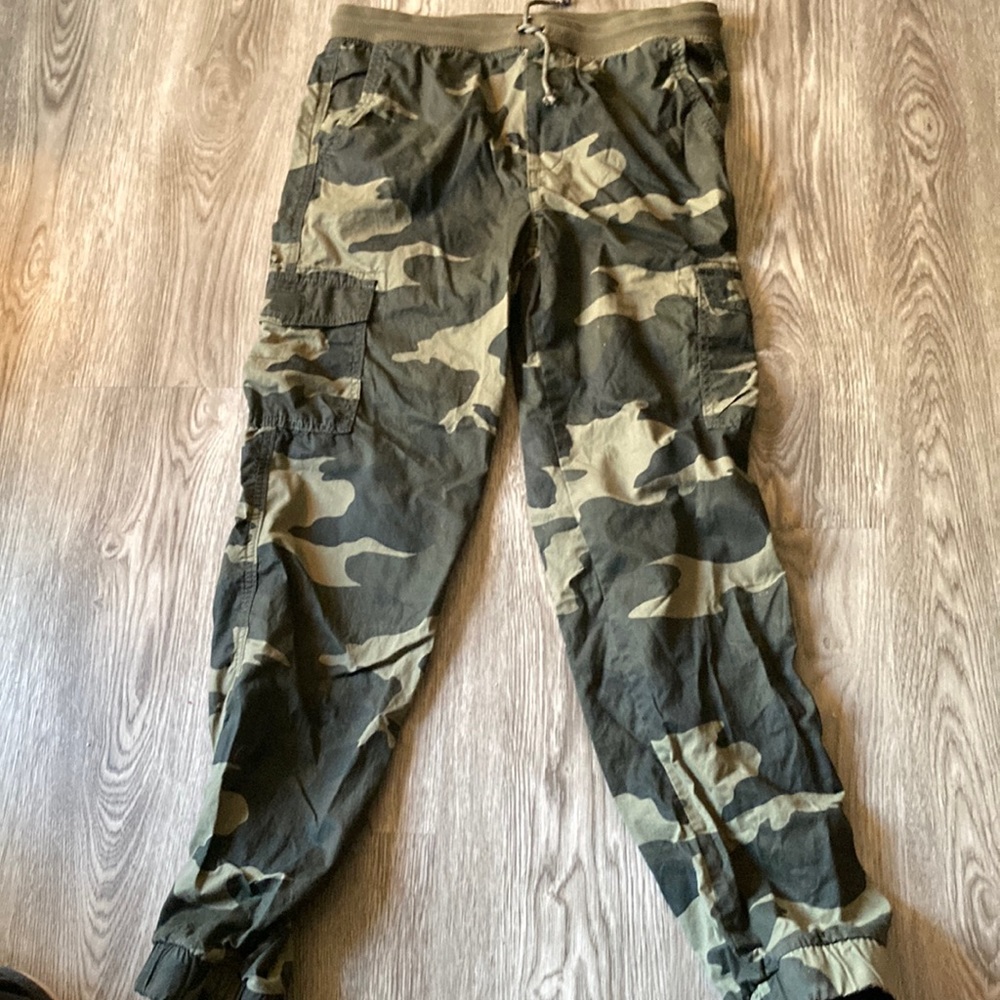 Urban Pipeline X-Large Black and Green Elastic Tie Waste Camo Cargo Pants 👖.